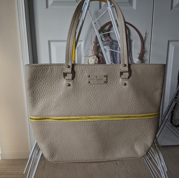 Kate Spade Size Adjustable Tote - Picture 2 of 4
